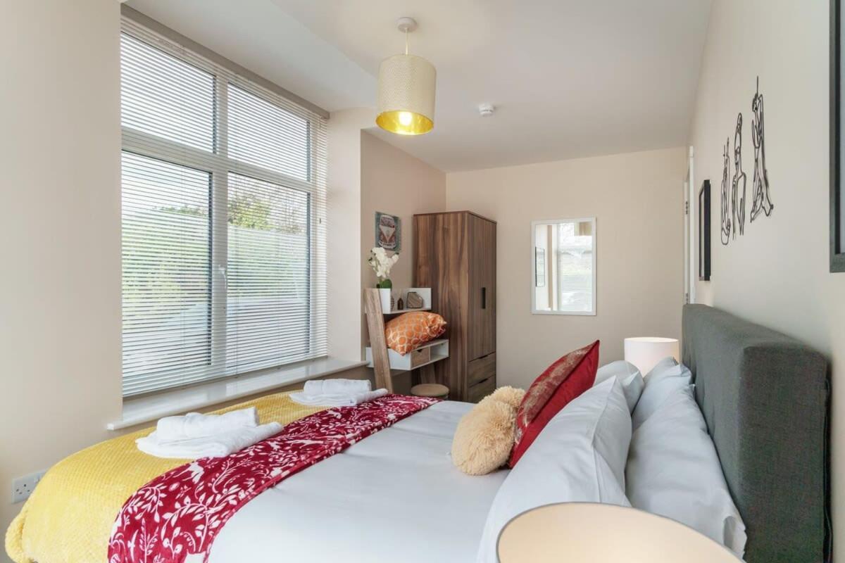 2 Bedroom Modern Apartment In Manchester Eksteriør bilde