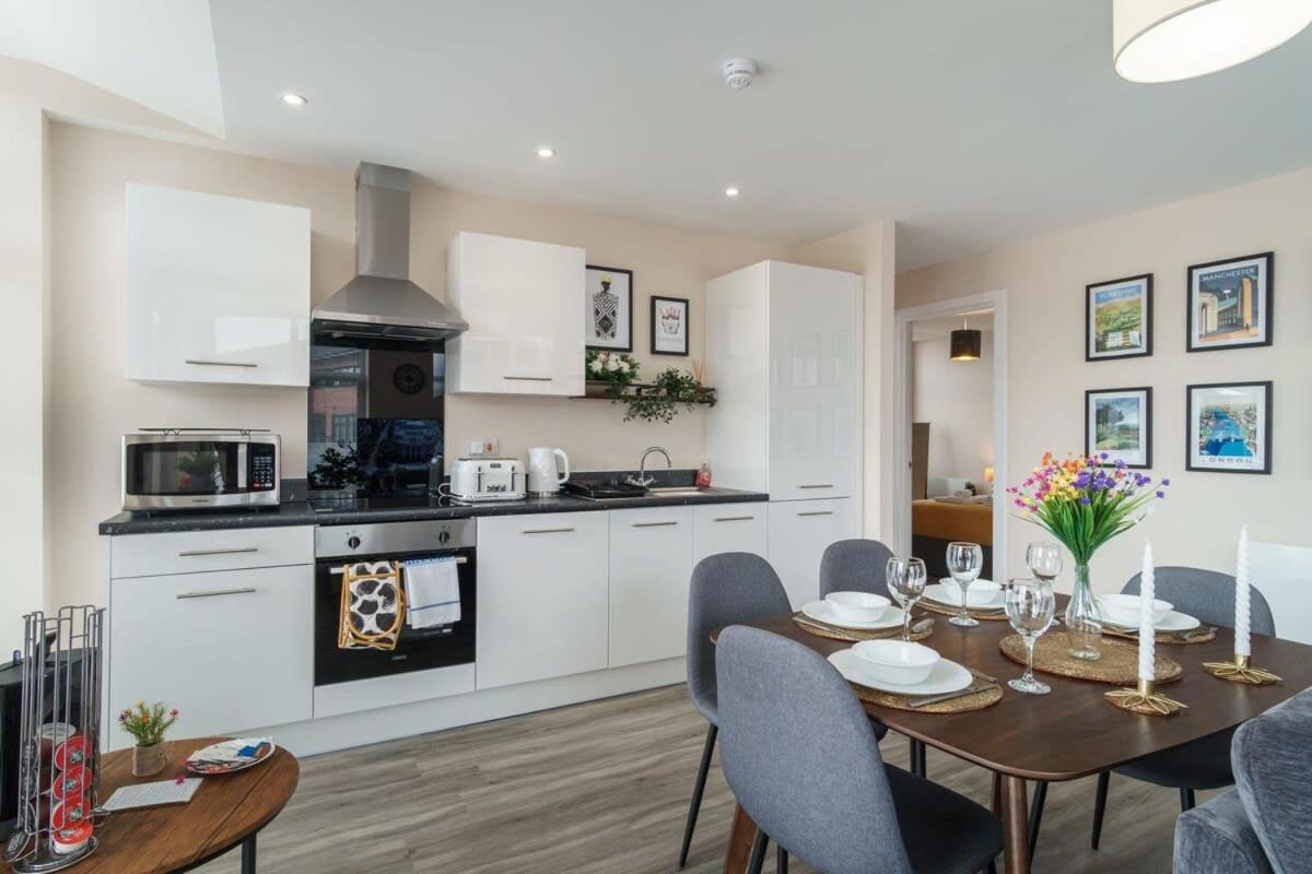 2 Bedroom Modern Apartment In Manchester Eksteriør bilde