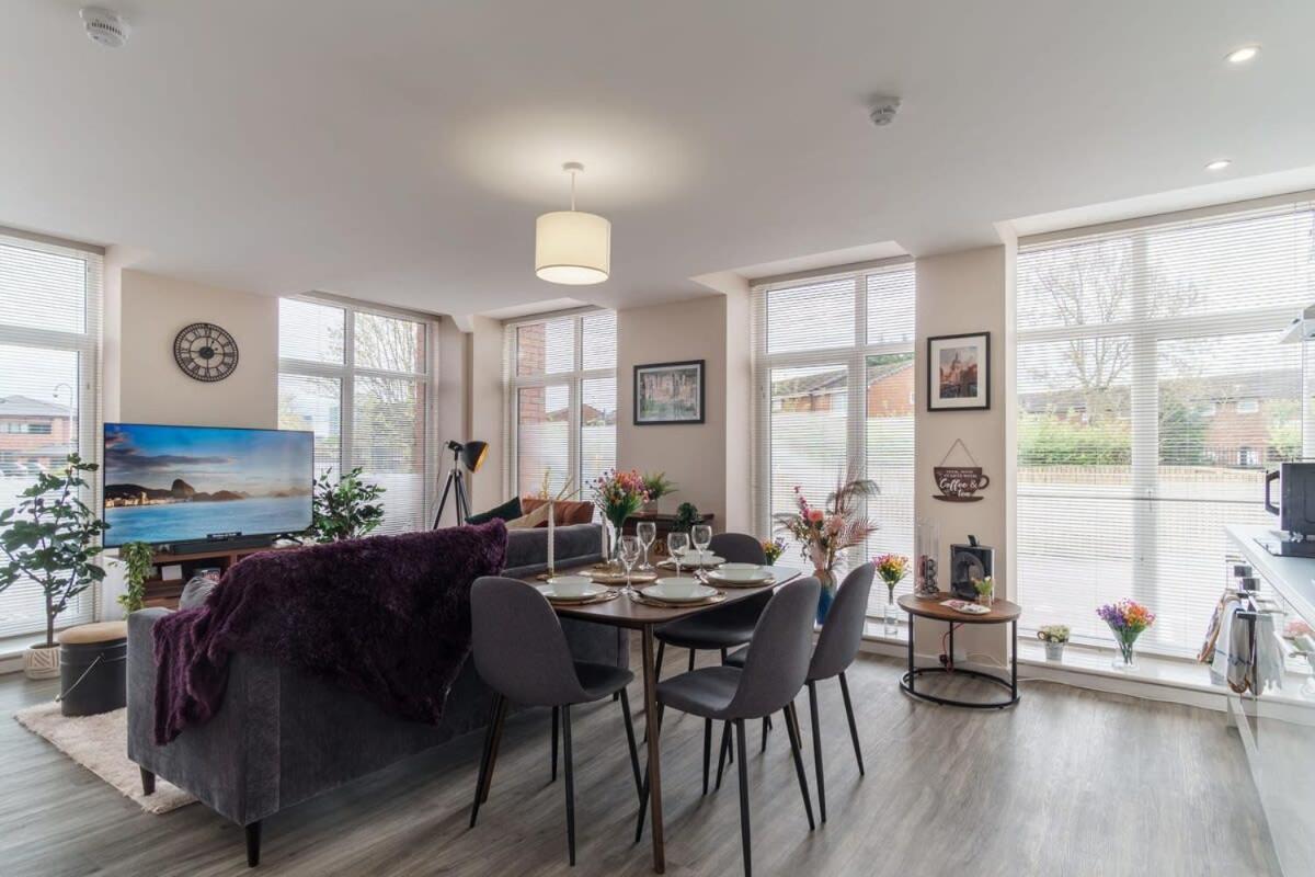 2 Bedroom Modern Apartment In Manchester Eksteriør bilde